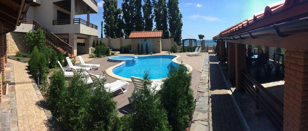 Villa Albizia Odessa Exteriör bild